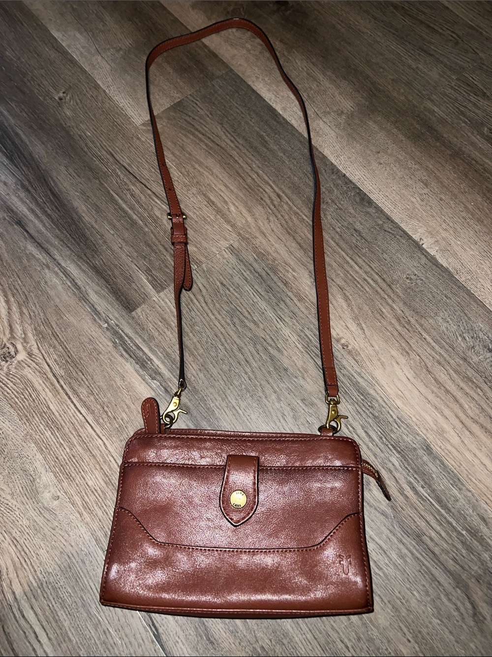 Frye Lucy Cognac Crossbody Convertible Leather Handbag Clutch Purse W/ Brass